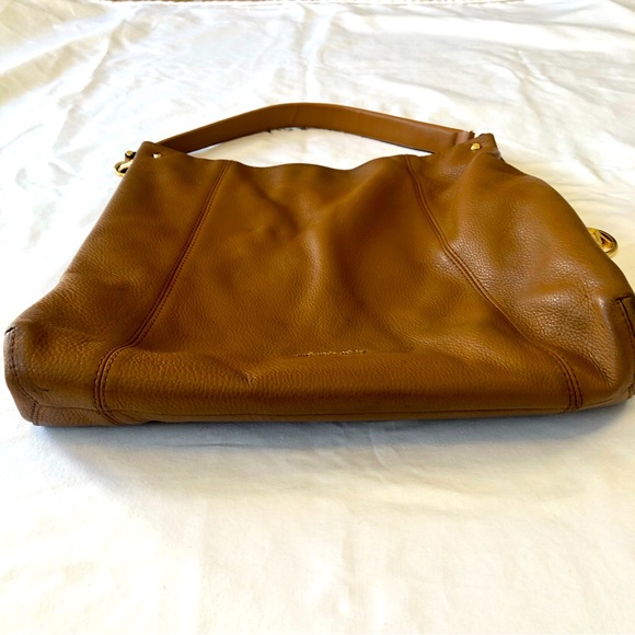 MICHAEL MICHAEL KORS LARGE HOBO IN COGNAC PEBBLED LEATHER - Picture 5 of 7